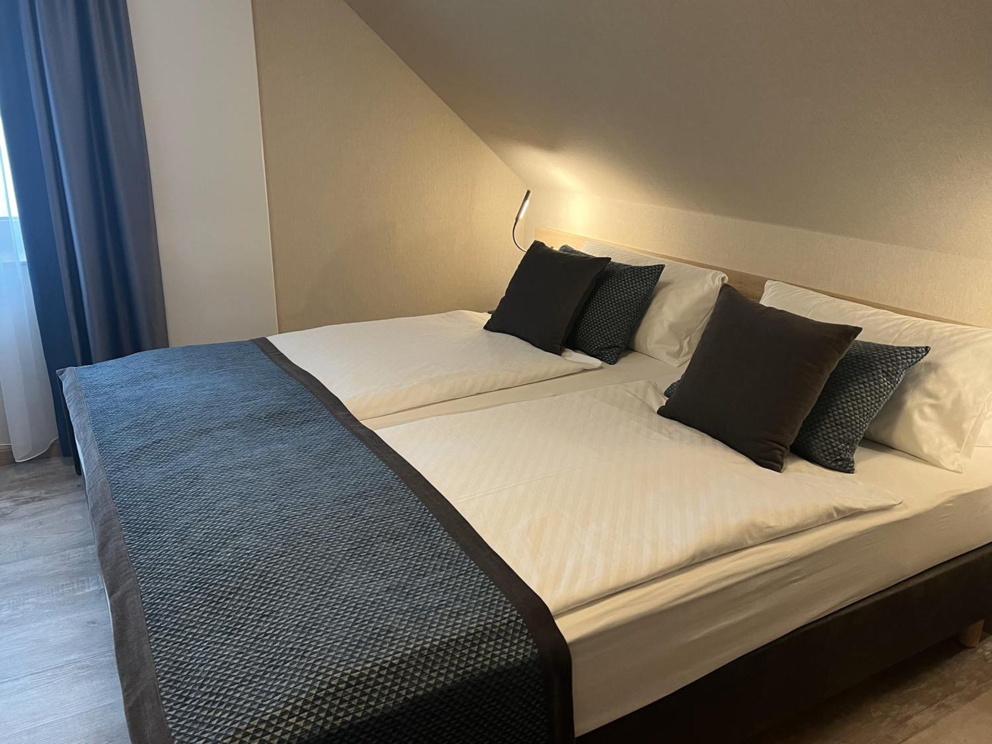Aal-Kate Hotel Wuppertal Ngoại thất bức ảnh