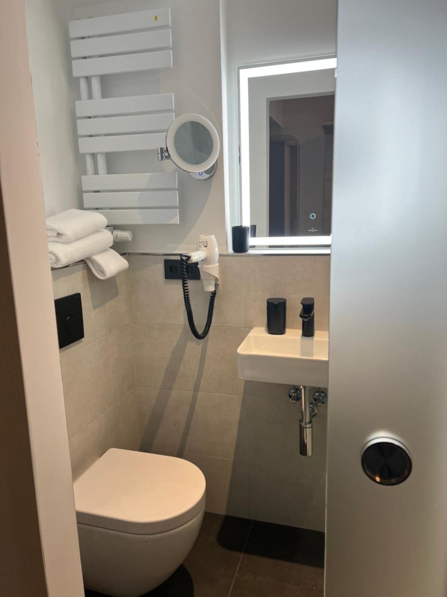Aal-Kate Hotel Wuppertal Ngoại thất bức ảnh